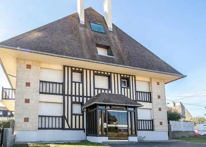 Du Port-2 By Interhome Appartement Cabourg